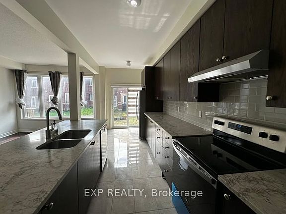 4th image of 647 Krawchuk Cres