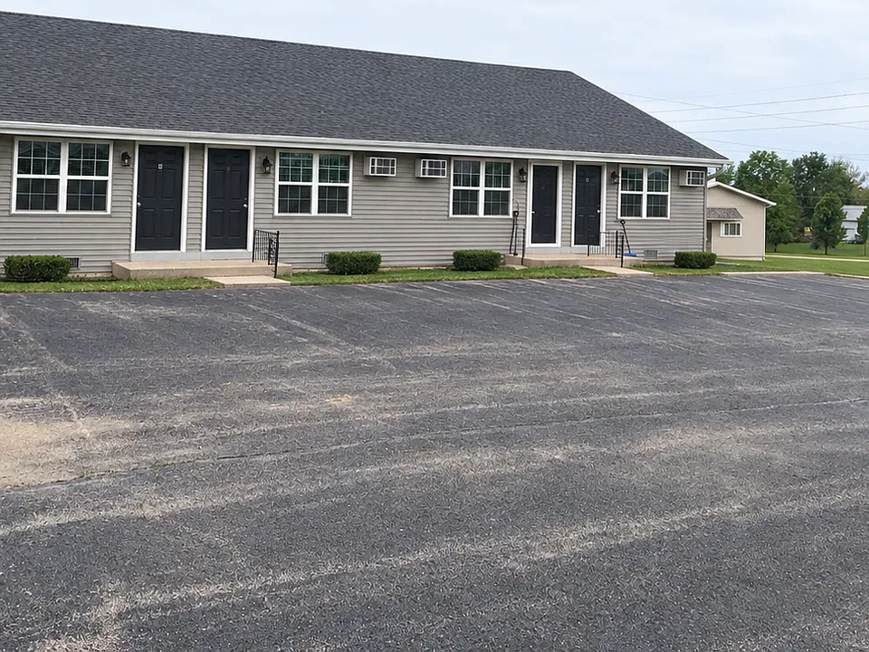 1100 Carrie Ln #8