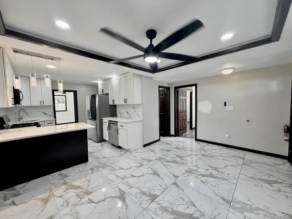 535 Central Ave APT 1, Bethpage, NY 11714