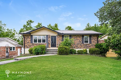 127 Evergreen Cir Photo 1