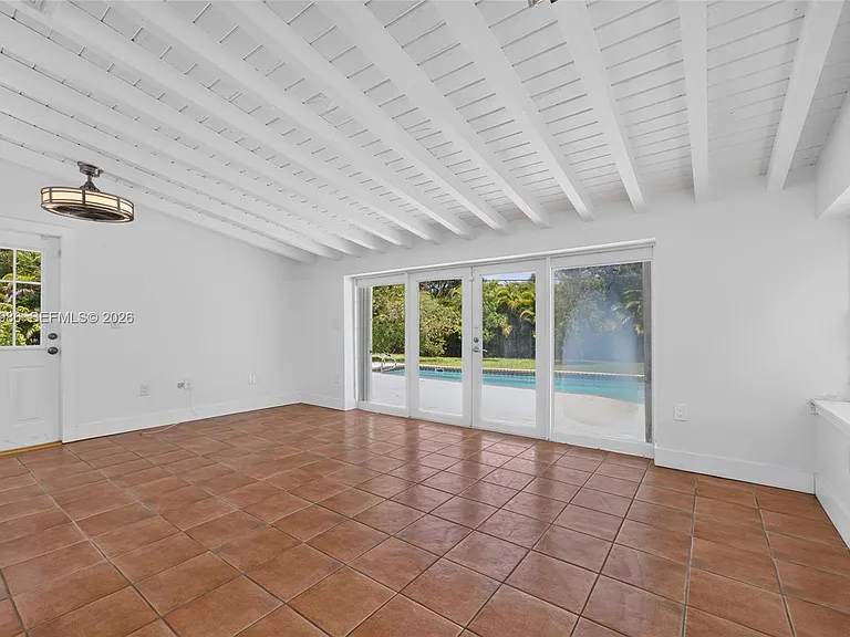 12935 SW 81st Ave — Photo 22