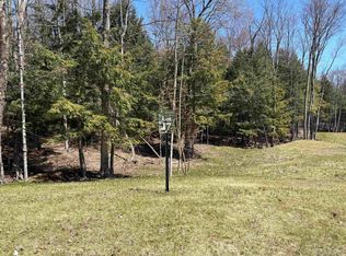 3437 Nuthatch Ln, Marquette, MI 49855