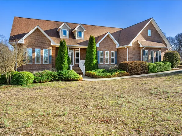 200 Willow Ridge Rd, Westminster, SC 29693