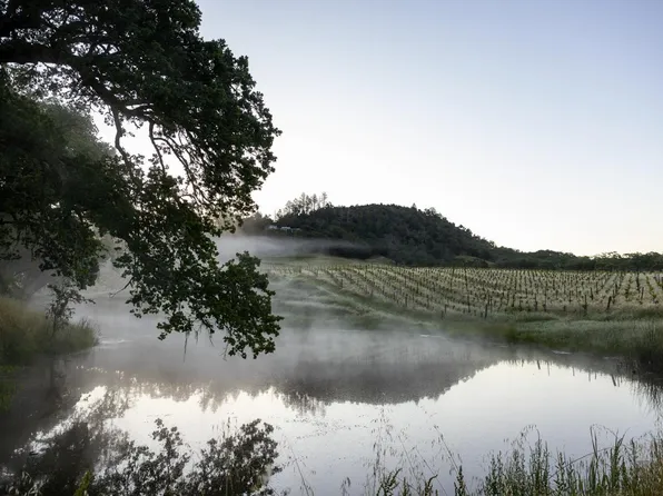 13414 Chalk Hill Road, Healdsburg, CA 95448