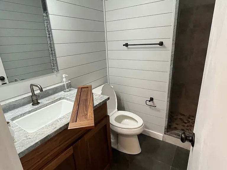 106 Airport Rd — Photo 9