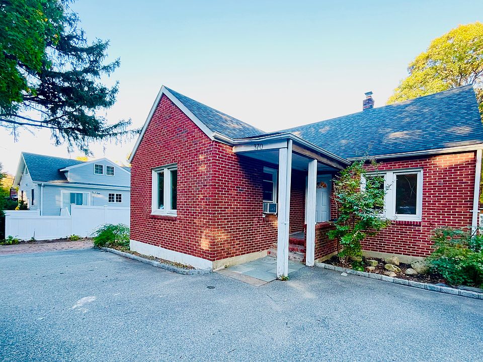 1st image of 370A Woodbury Rd