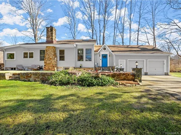 267 Derby Avenue, Orange, CT 06477