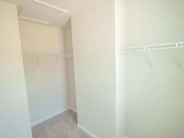261 Christiana Ln #F — Photo 18