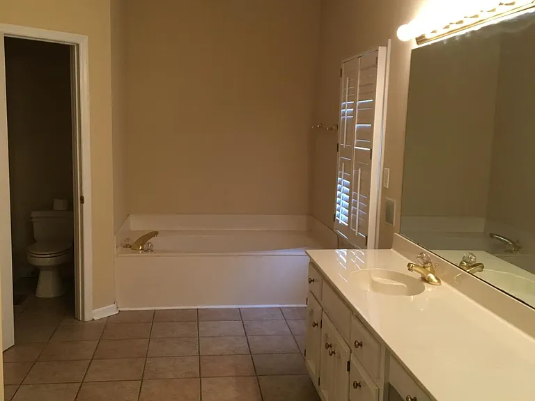116 Lake Crest Dr — Photo 16
