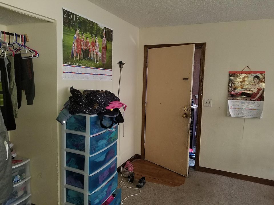 1st image of 1579 Sloan St APT 1