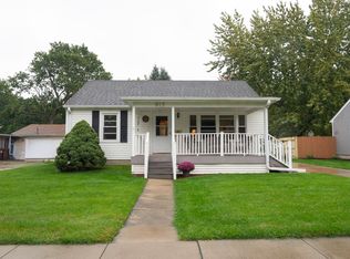 913 N 12th St, Rochelle, IL 61068