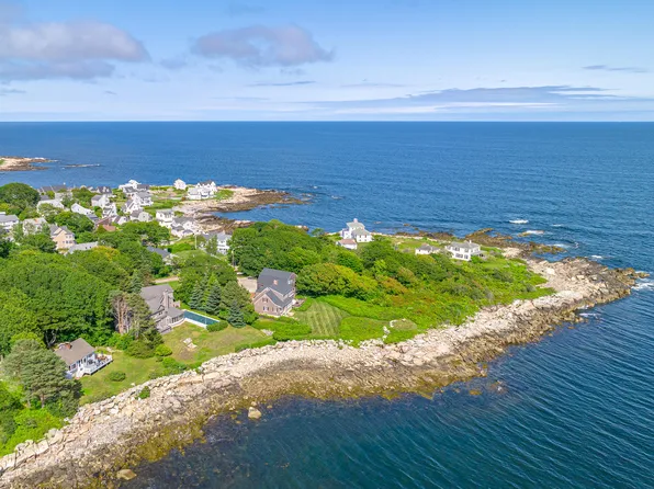 4 Brackett Point Road, Biddeford, ME 04005