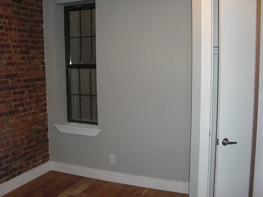 Rented by East Williamsburg Realty Inc | media 62