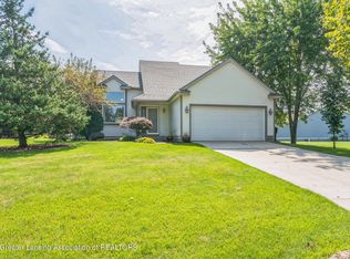 13575 Hunters Xing, Bath, MI 48808