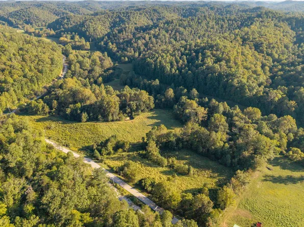 2605 State Highway 1094, Campton, KY 41301