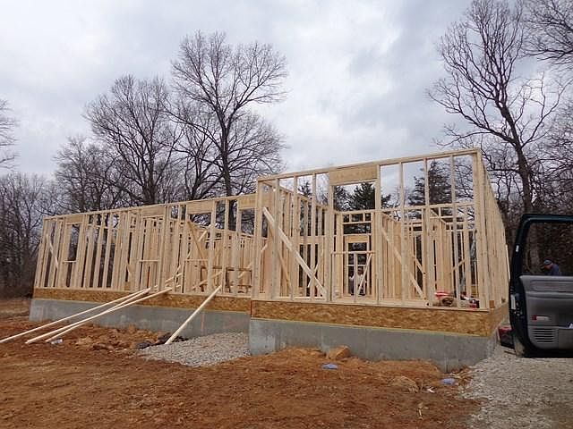2nd image of 2715 Jennifer Dr