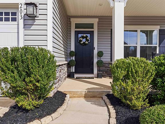 4th image of 203 Huron Way