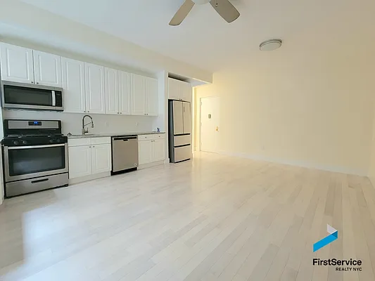 Rented by FirstService Realty (legacy) | media 7