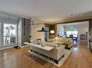 9104 High Oaks Dr, North Richland Hills, TX 76182