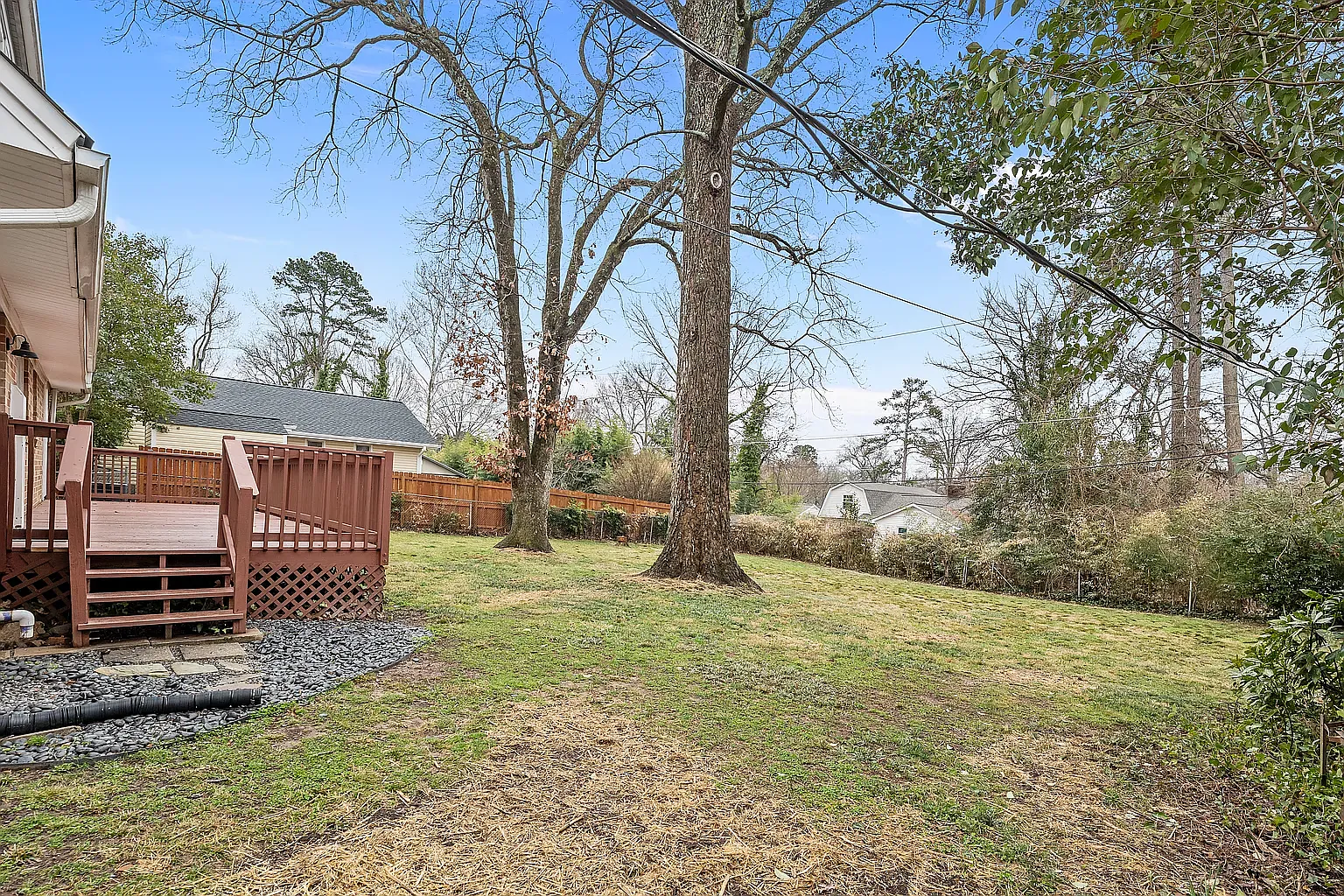 5 bed, 2069 sqft, $2,450 — Photo 4