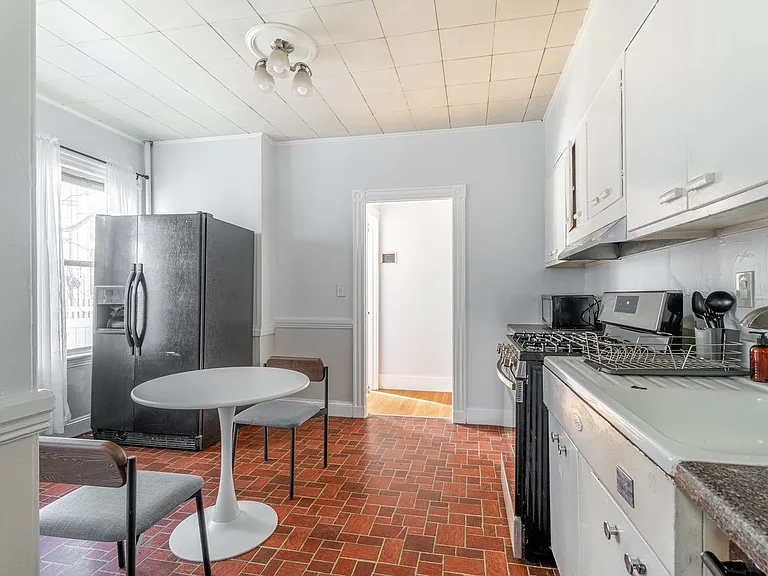 45 Montcalm Ave #1-C — Photo 5