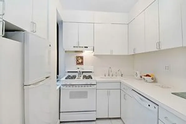 Sold by Douglas Elliman | media 8