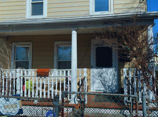 100 Beacon St, Newburgh, NY 12550
