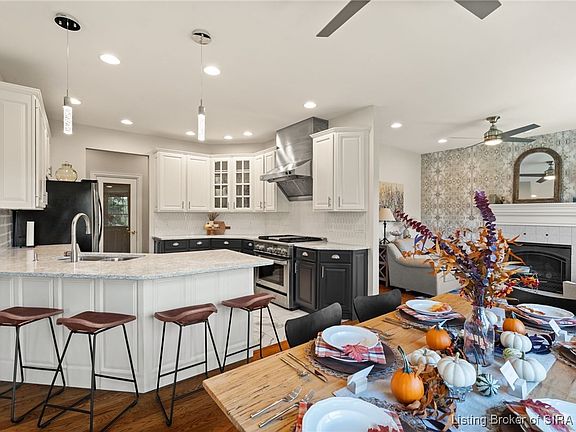 5th image of 3532 Lake View Drive SE