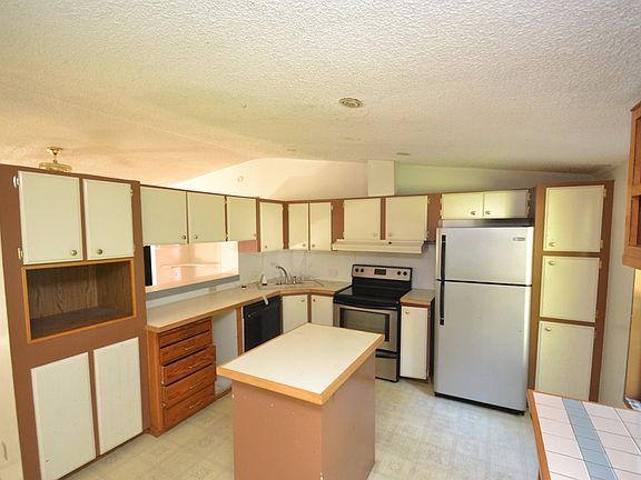 5th image of 1340 Pilchuck Dr