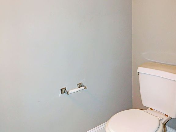 5th image of 46165 Kayak Ct #A