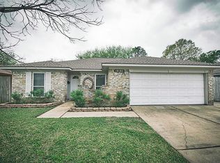 10102 Catlett Ln, La Porte, TX 77571