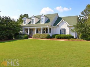 180 Horsemens Run, Fayetteville, GA 30215