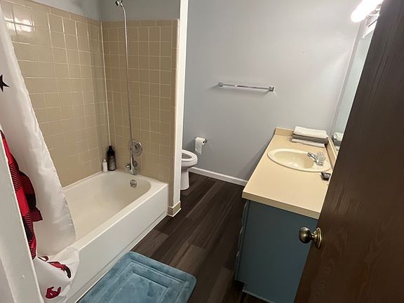 2nd image of 1102 Washington Cir