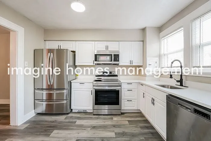 2 bed, 1.0 bath, 1536 sqft, $1,995 — Photo 4