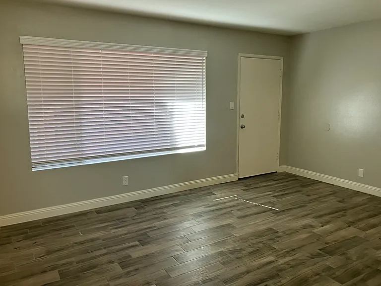 1705 San Marino St #2 — Photo 11