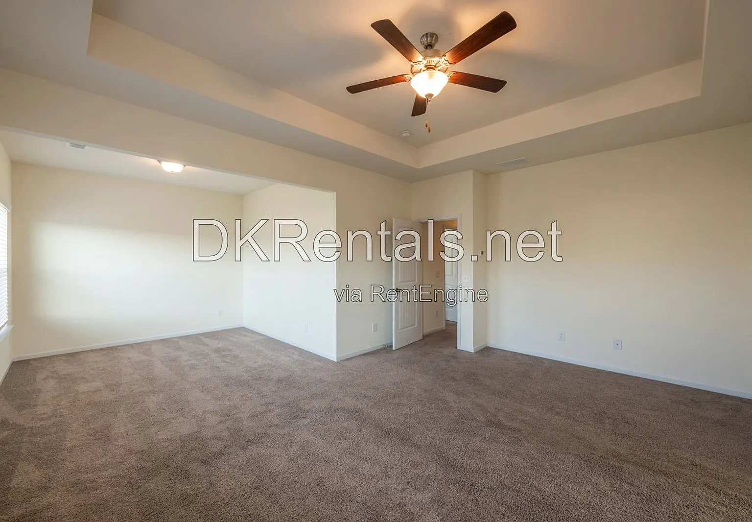 4 bed, 2.5 bath, 2328 sqft, $2,175 — Photo 2