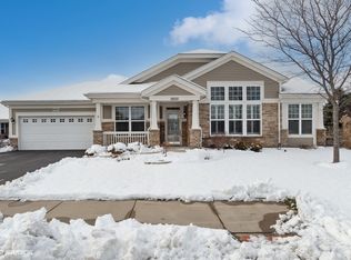 2655 Avondale Cir, Naperville, IL 60564