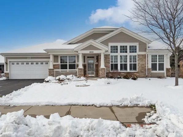 2655 Avondale Cir, Naperville, IL 60564