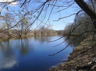 121 Peninsula Ln, Accord, NY 12404