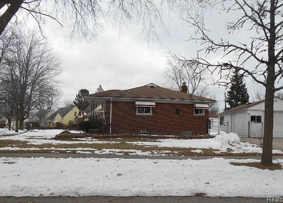 3rd image of 1529 Warrington St