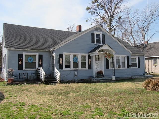 1st image of 413/408 Carolina Drive Spring Ave