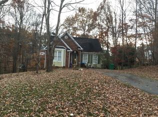 1092 Stamford Club Dr, Rural Hall, NC 27045