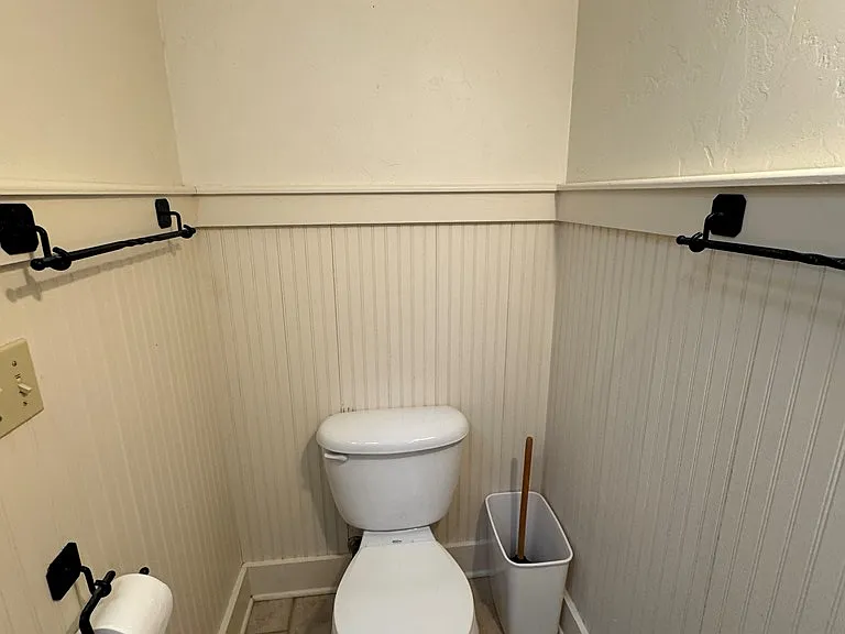 509 W Creek St — Photo 26