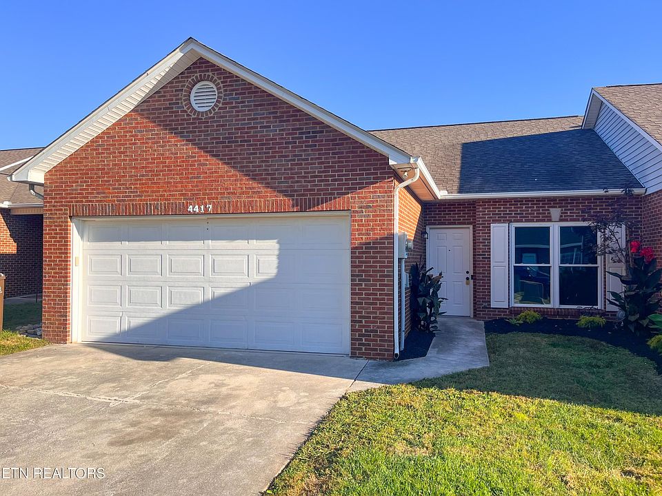 1st image of 4417 Greenfern Way