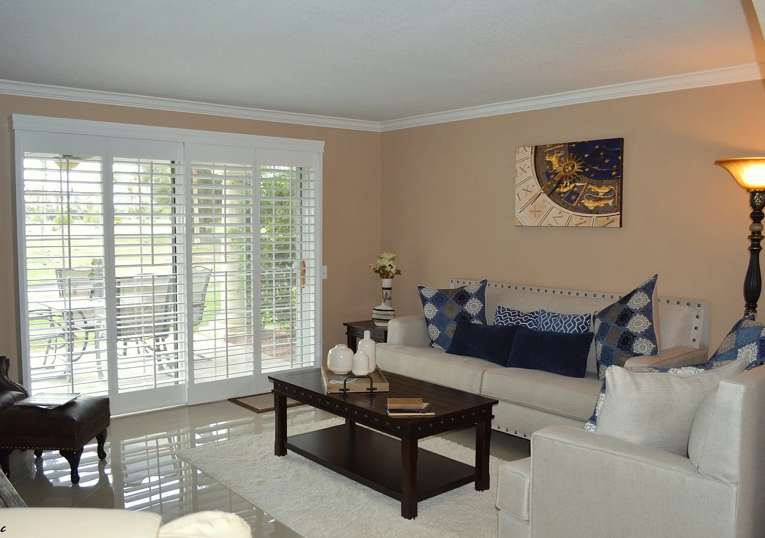 Mesquite Country Club Furnished End Unit. Seasonal — Photo 3