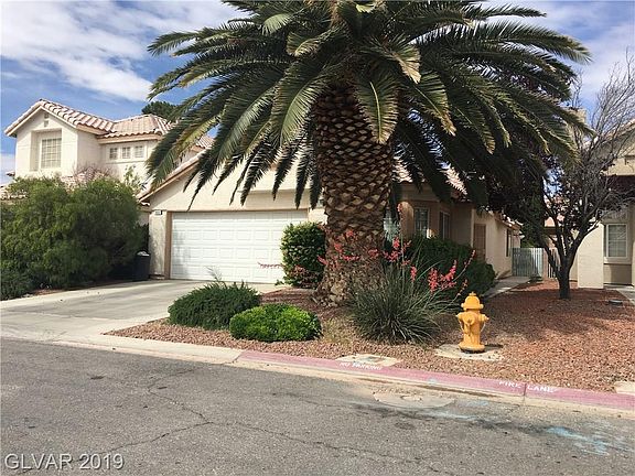 3rd image of 7933 Cadenza Ln