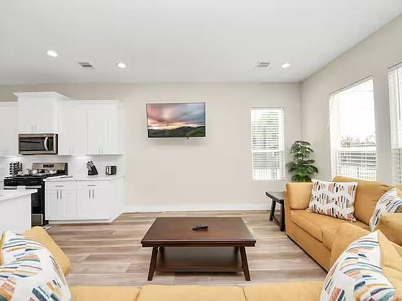 3rd image of 5935 Beall St #D