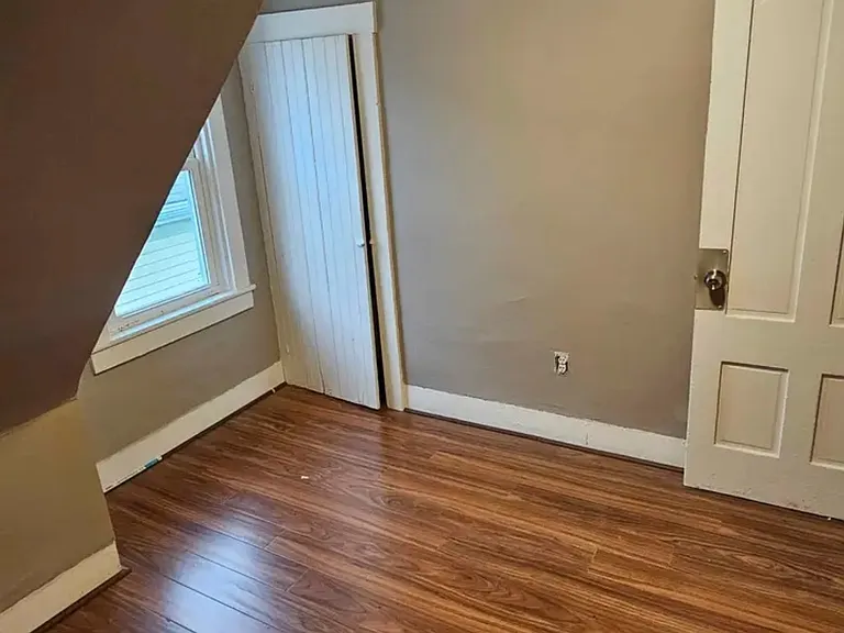 33 Winsor St #3 — Photo 9