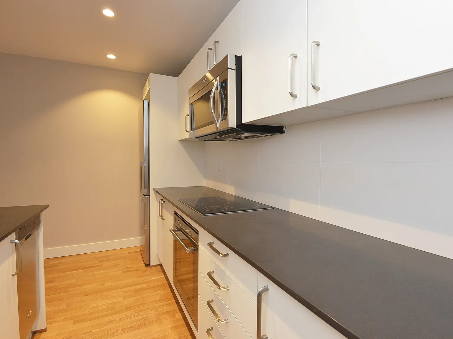 111 Lawton Boulevard — Photo 3