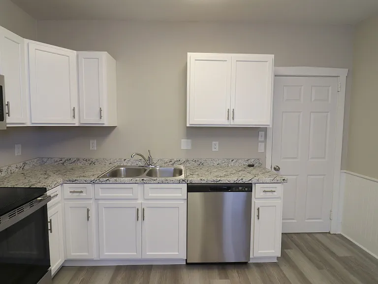 151 E Main St #1 — Photo 10